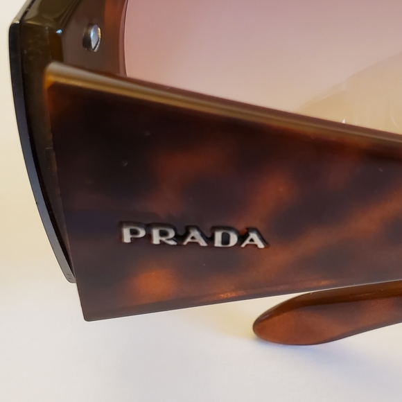 Prada sunglasses - Picture 11 of 12